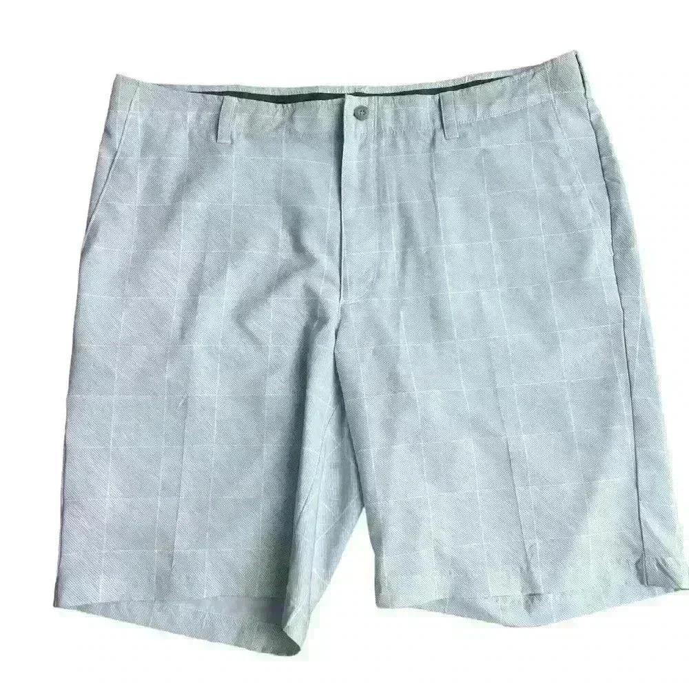 PGA Tour Men’s Light Gray Plaid Golf Shorts Size 38